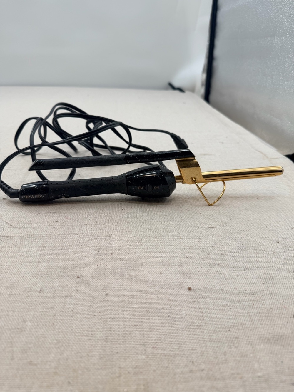 Gold Barrel Curling Wand with Black Handle - Professional Styling Tool